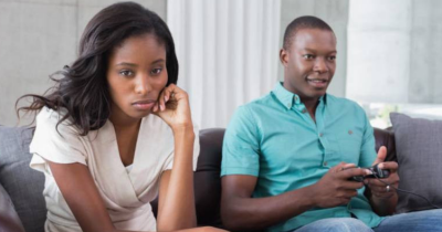 10 Signs You've Gone From Being A Couple To Just Roommates