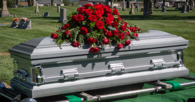 Dog Barks At Father&rsquo;s Coffin, Son Opens It And Discovers Shocking Truth