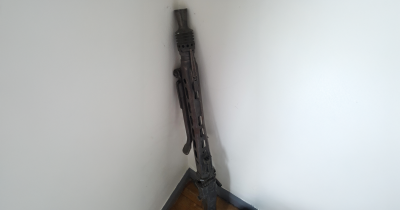 Person Discovers Rare German MG-42 Machine Gun In Their Great Grandfather&rsquo;s Loft