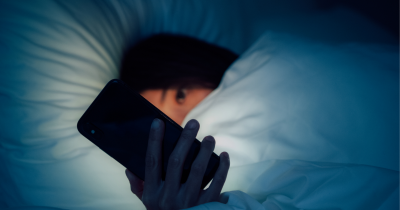 Scientist Breaks Down Why You Keep Staying Up Late Even When You're Exhausted