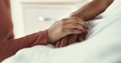 Nurse Shares The Four Common Final Phrases She Often Hears Before Patients Pass Away