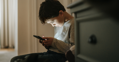 Bombshell Study Reveals What Really Happens When Kids Get Smartphones Before A Certain Age