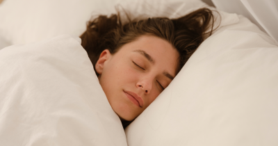 Psychologist Explains What It Could Mean If You Dream About Sleeping With Your Ex