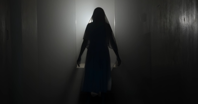 Psychologist Explains Why Believers May Be More Likely To See Ghosts