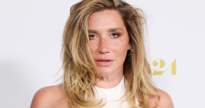 Kesha Says Jars Of Human Teeth Around Her Home Help Scare Off Straight Men